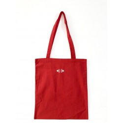 Tote bag embroidered with traditional motifs